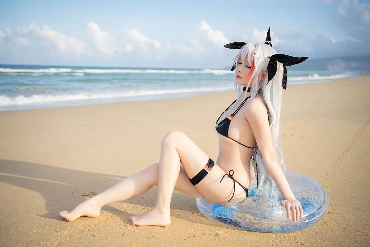 星之迟迟 Prinz Eugen Bikini-erohere6.webp